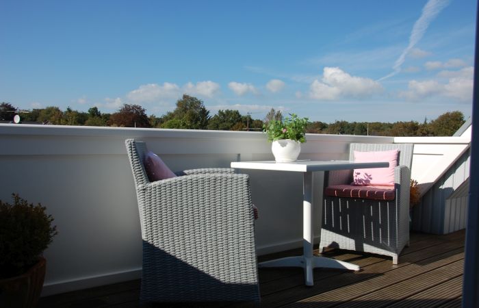 Schönes Wohnen am Südstrand mit Balkon